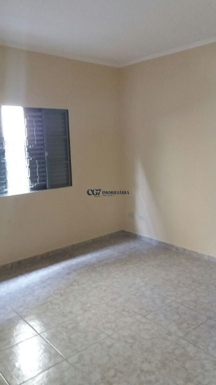 Casa à venda com 2 quartos, 210m² - Foto 18