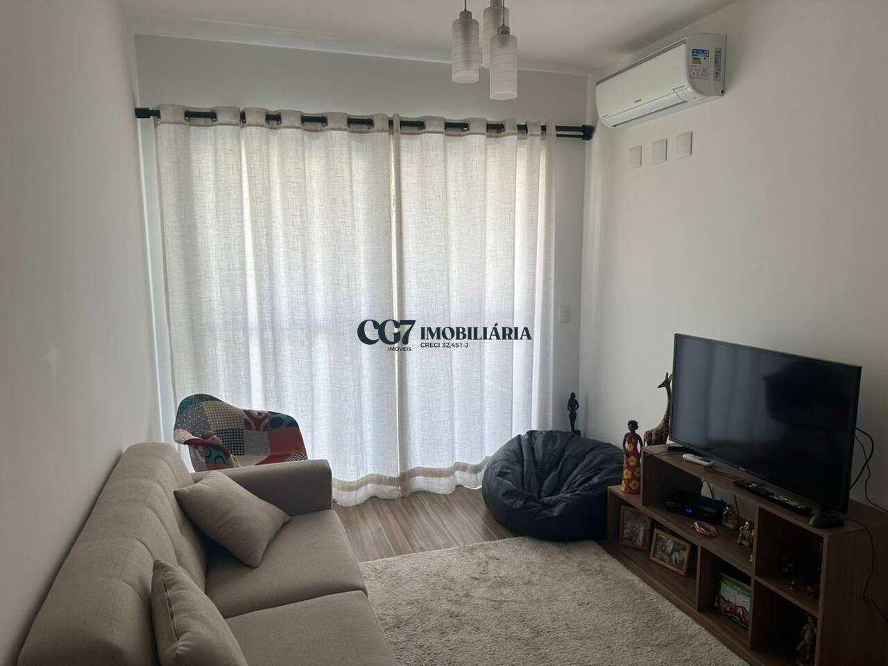 Apartamento à venda com 2 quartos, 65m² - Foto 1