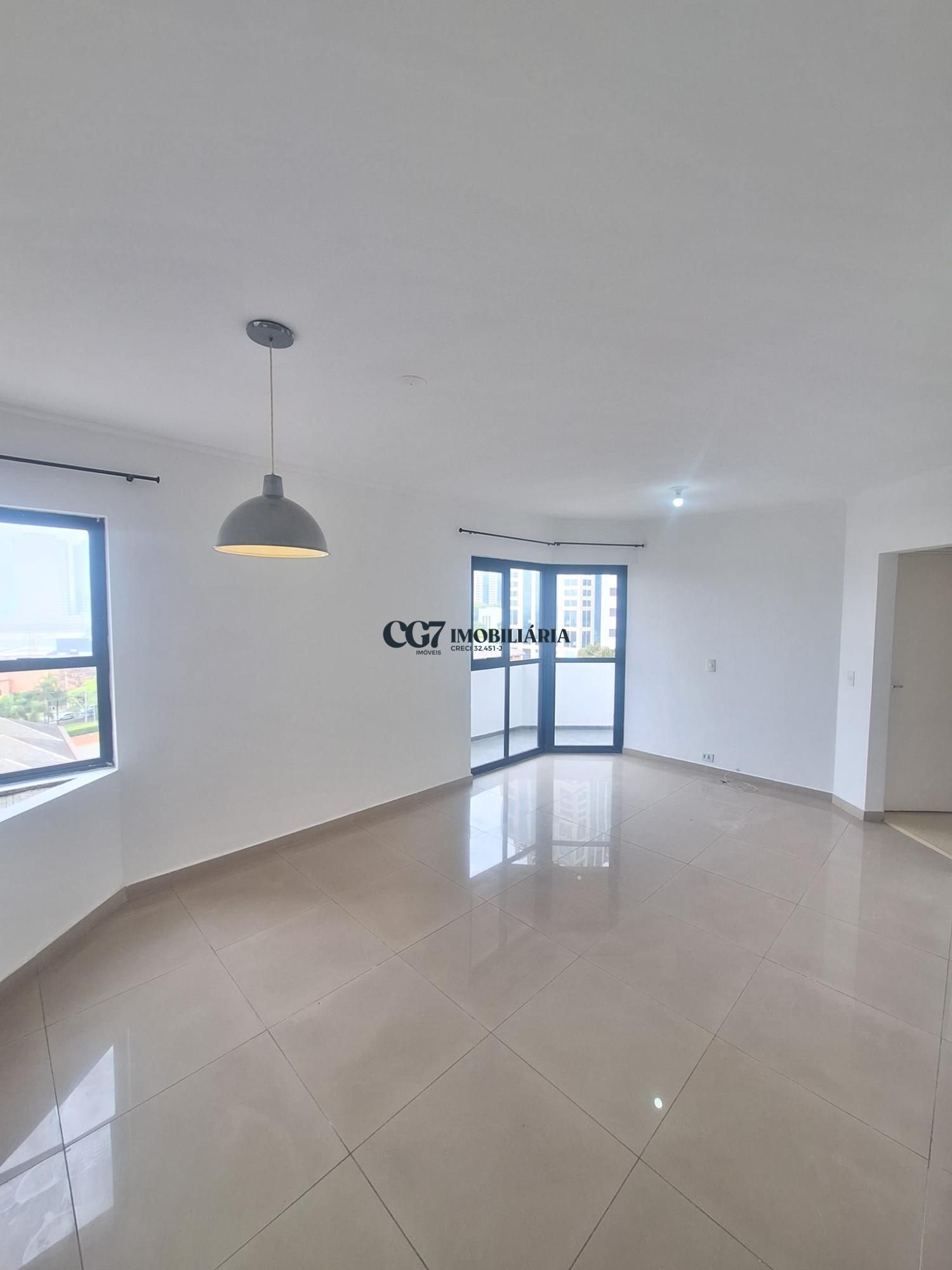 Apartamento para alugar com 2 quartos, 109m² - Foto 2