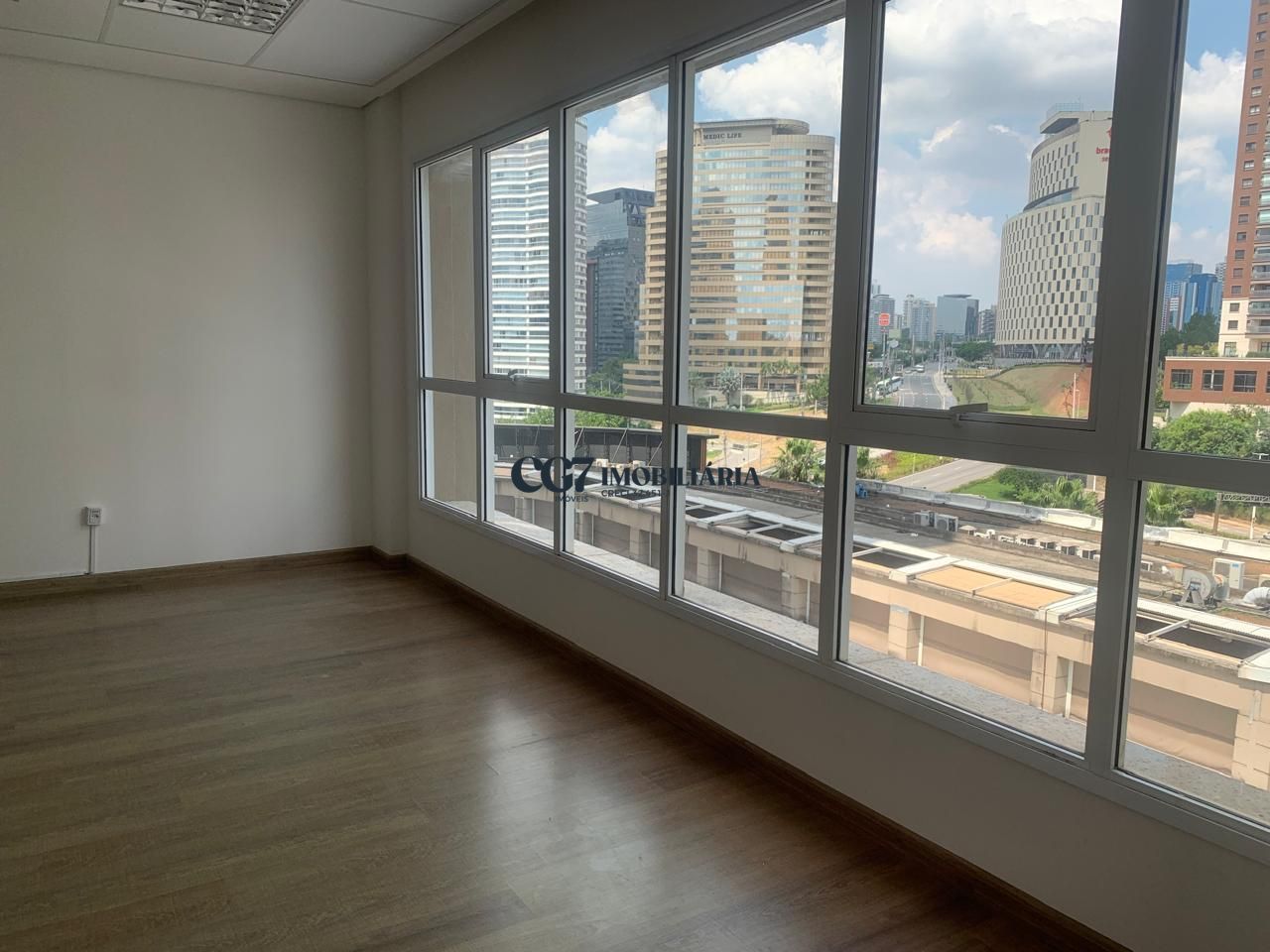 Conjunto Comercial-Sala para alugar com 1 quarto, 47m² - Foto 11