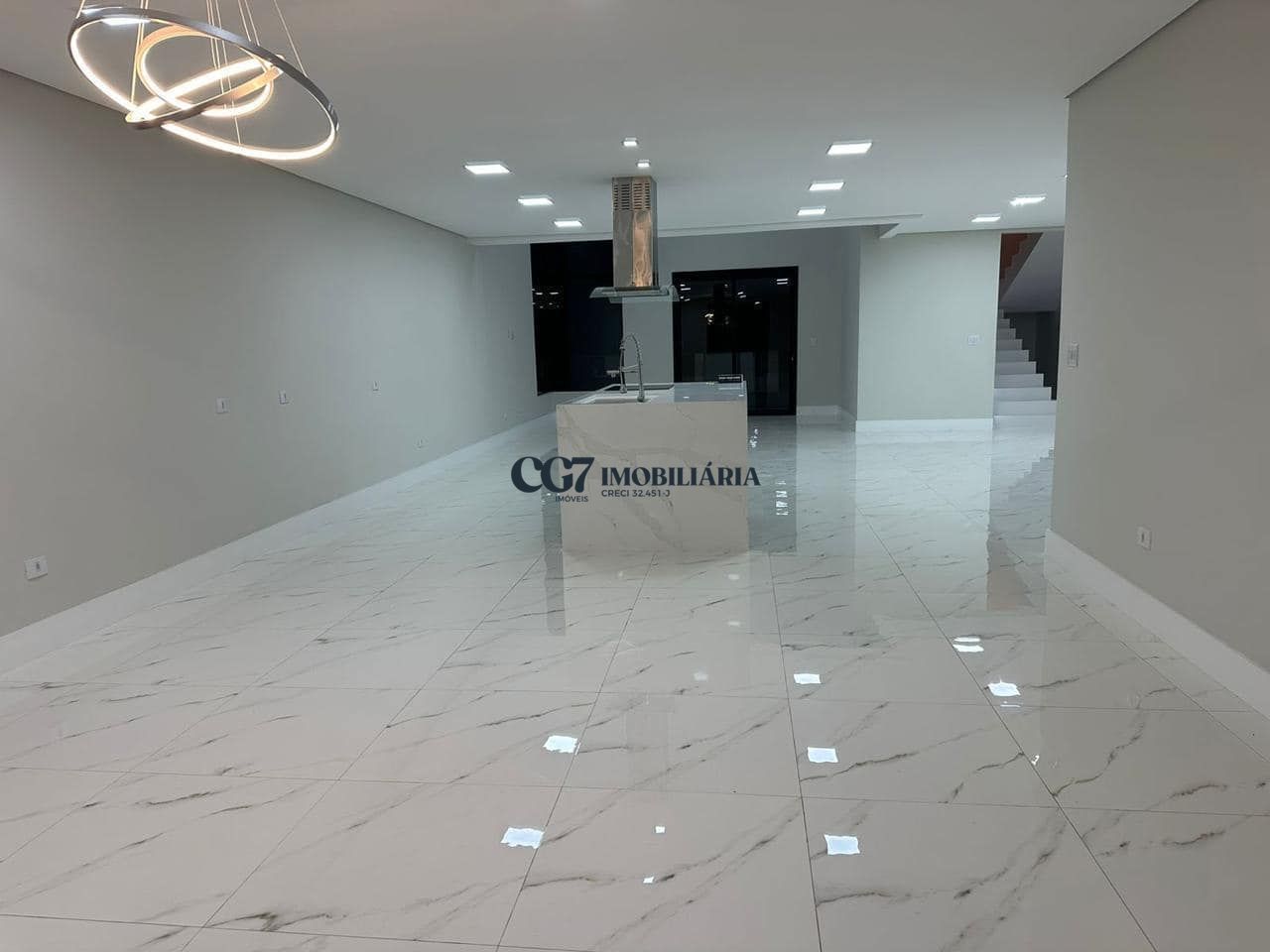 Sobrado à venda com 3 quartos, 382m² - Foto 5