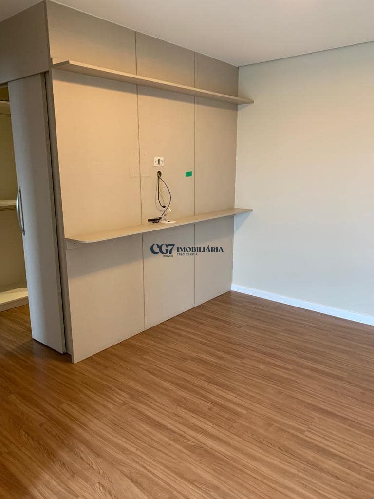 Apartamento à venda com 3 quartos, 150m² - Foto 4