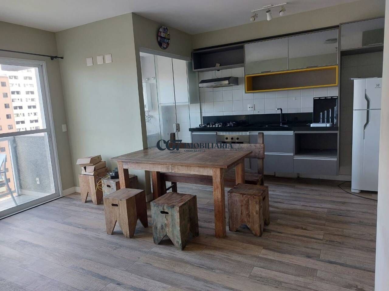 Apartamento à venda com 2 quartos, 65m² - Foto 1