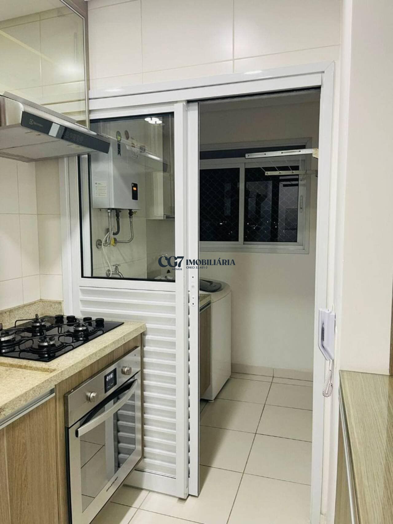 Apartamento à venda com 2 quartos, 68m² - Foto 3