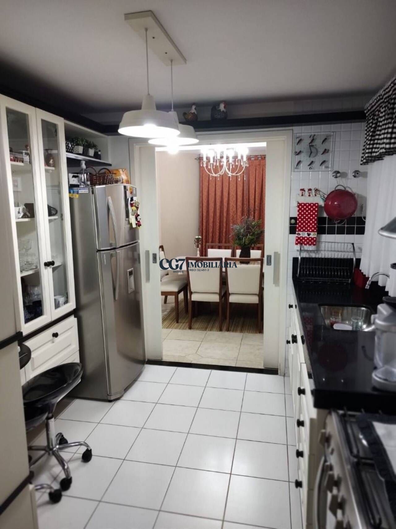 Sobrado à venda com 3 quartos, 180m² - Foto 3