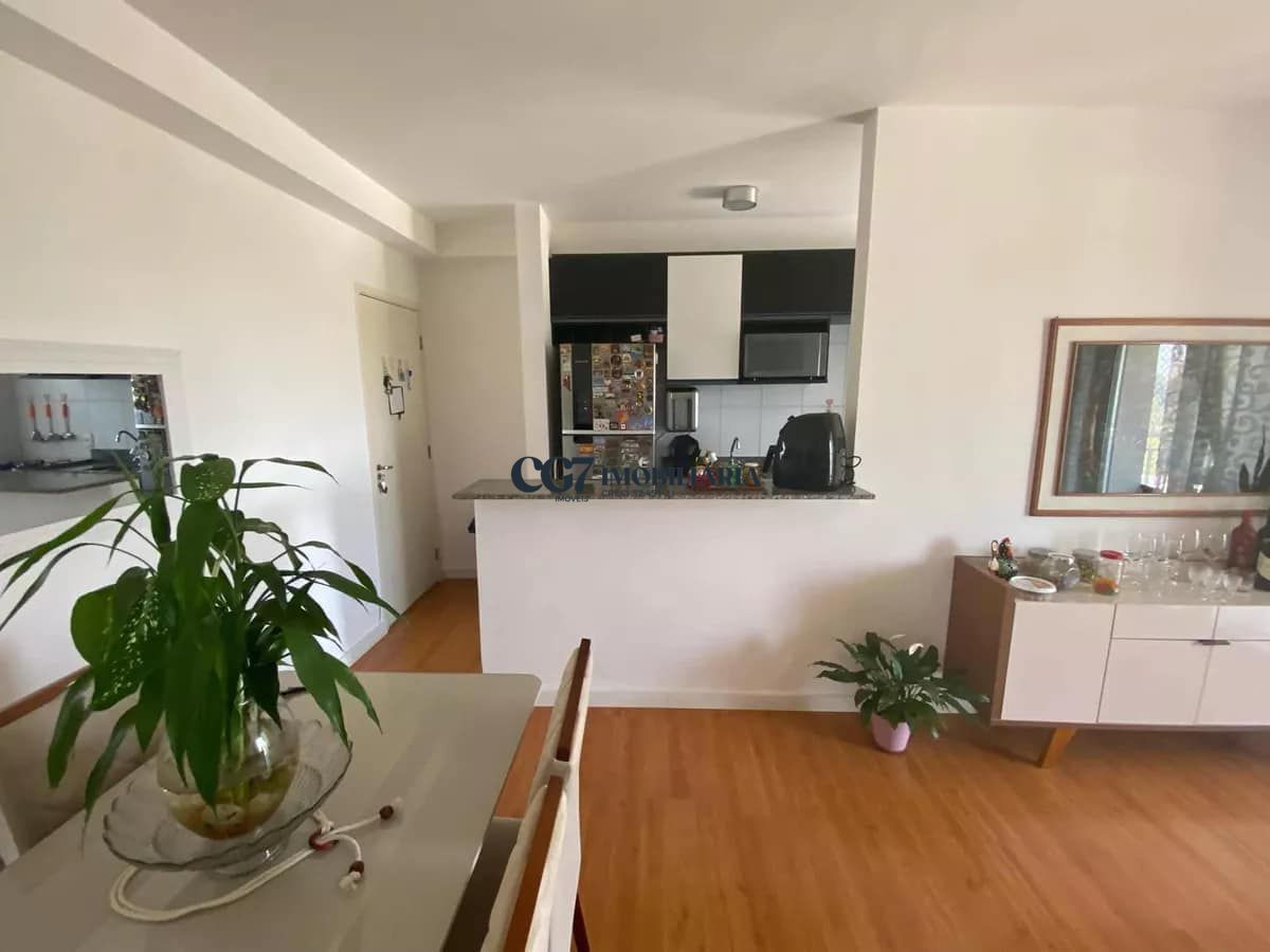 Apartamento à venda com 2 quartos, 69m² - Foto 2