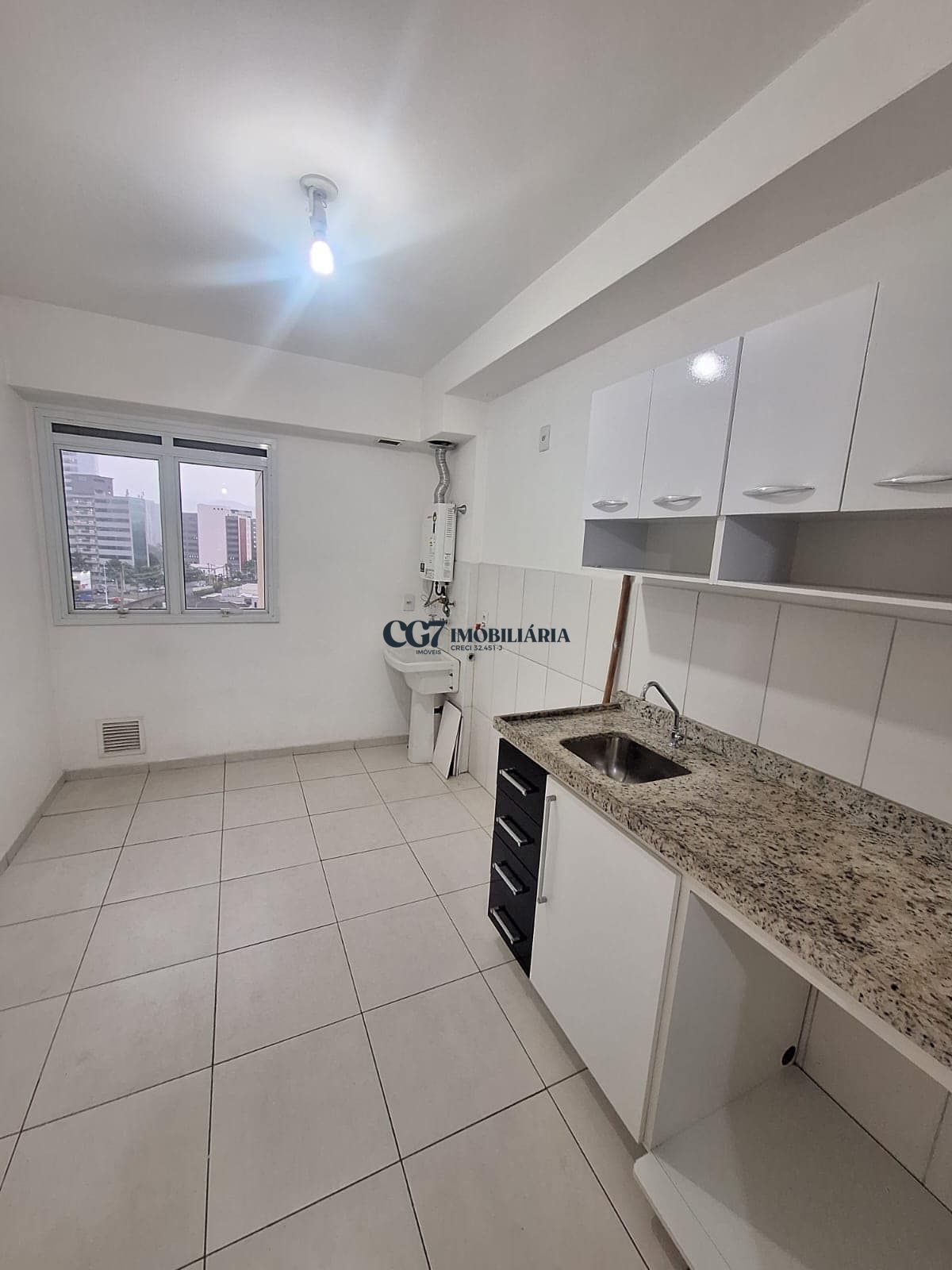 Apartamento para alugar com 2 quartos, 84m² - Foto 4