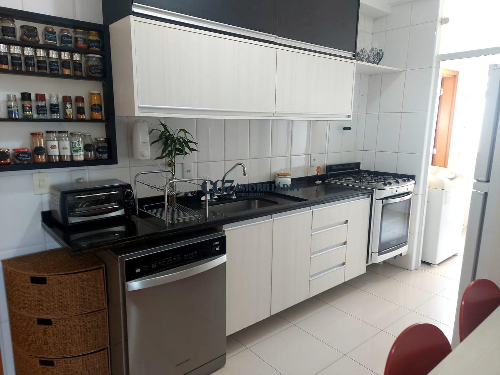 Apartamento para alugar com 3 quartos, 133m² - Foto 2