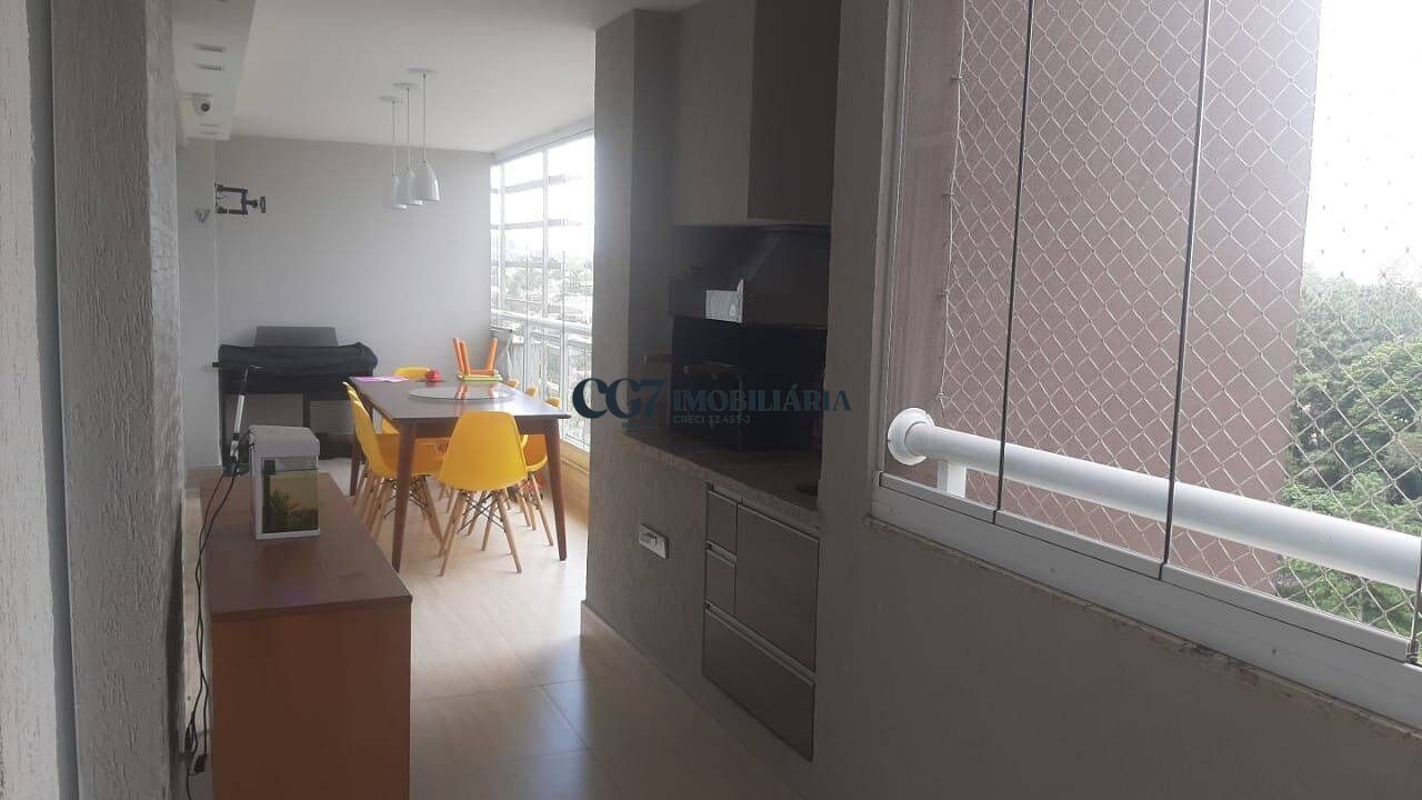 Apartamento à venda com 3 quartos, 155m² - Foto 2