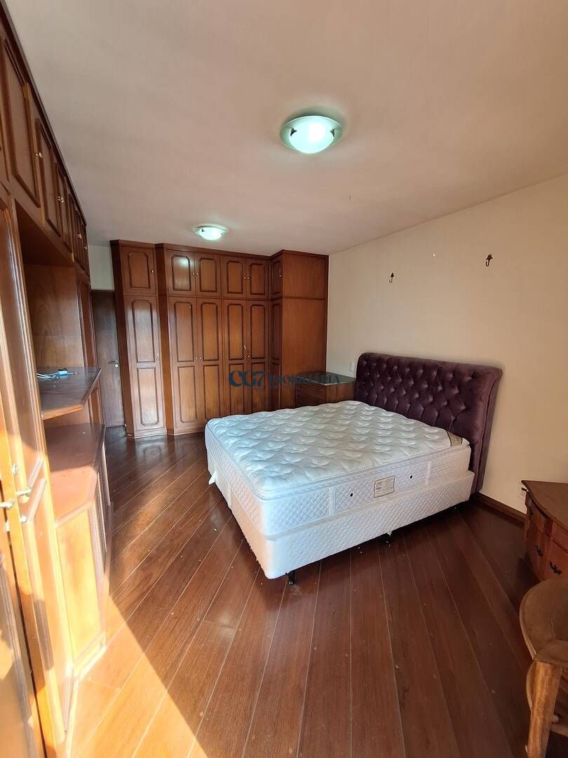 Sobrado para alugar com 4 quartos, 350m² - Foto 5