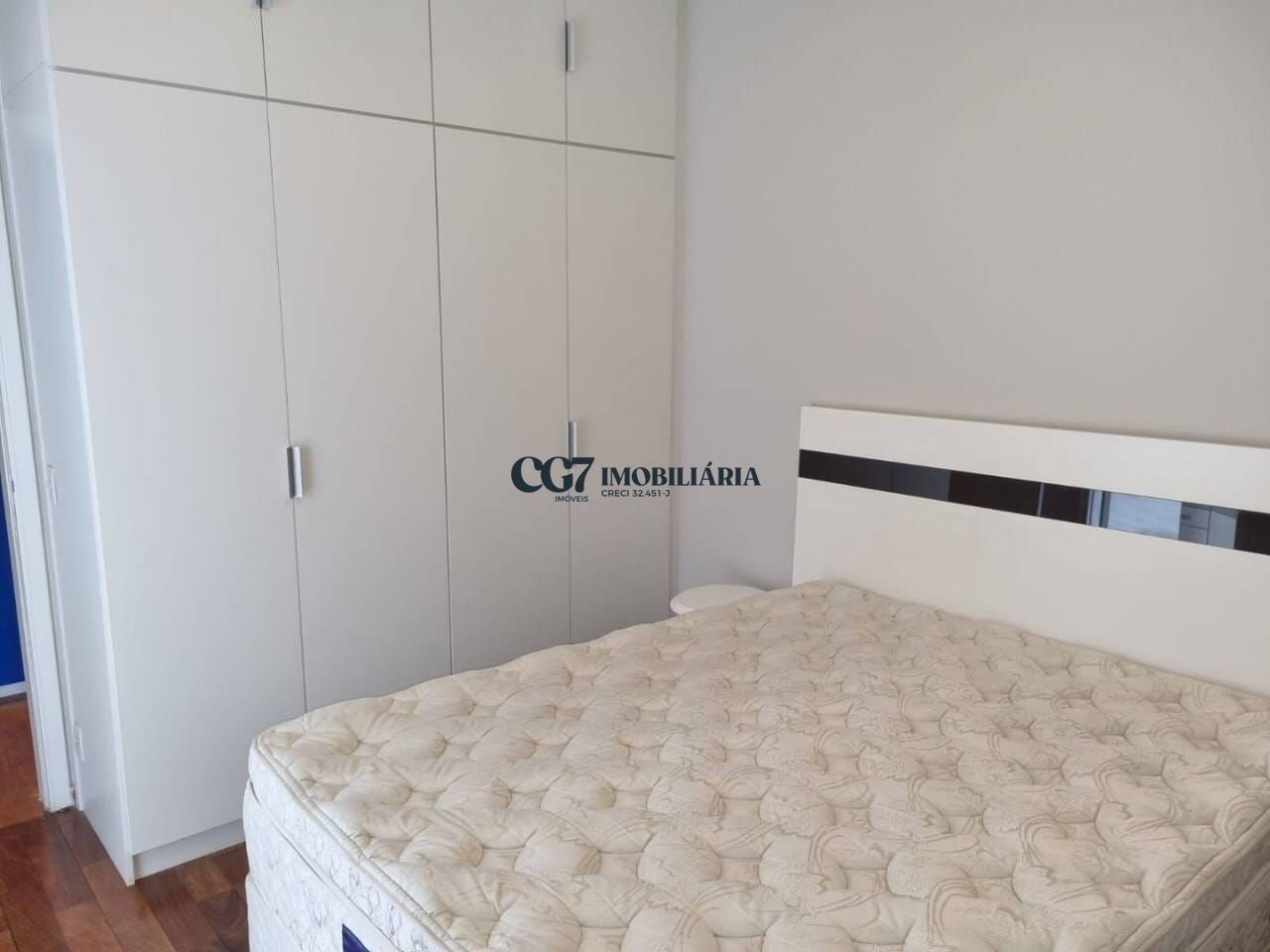 Apartamento à venda com 3 quartos, 322m² - Foto 9