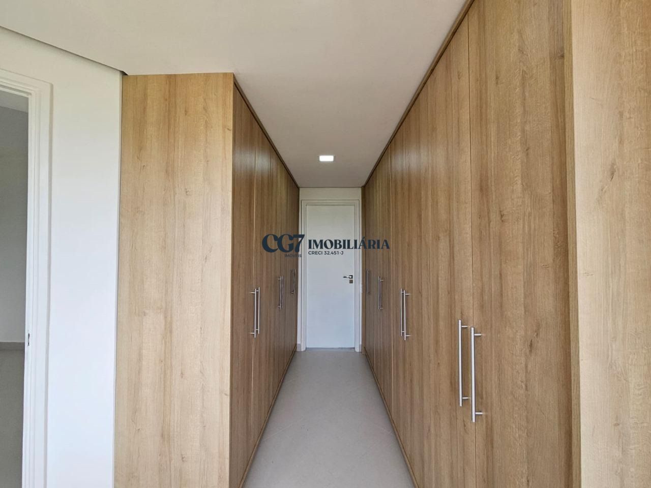 Apartamento para alugar com 3 quartos, 206m² - Foto 16