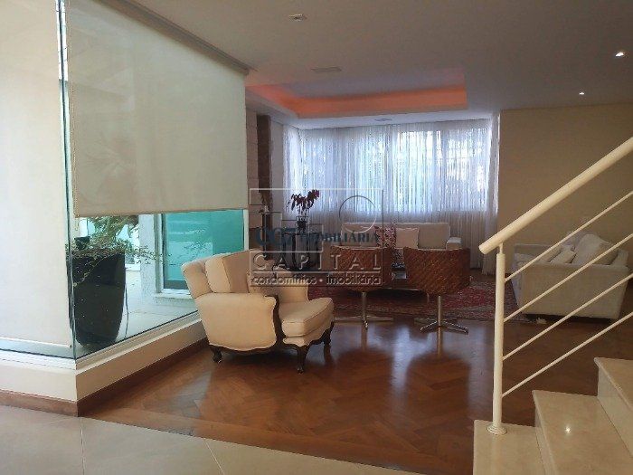 Sobrado à venda com 4 quartos, 600m² - Foto 17