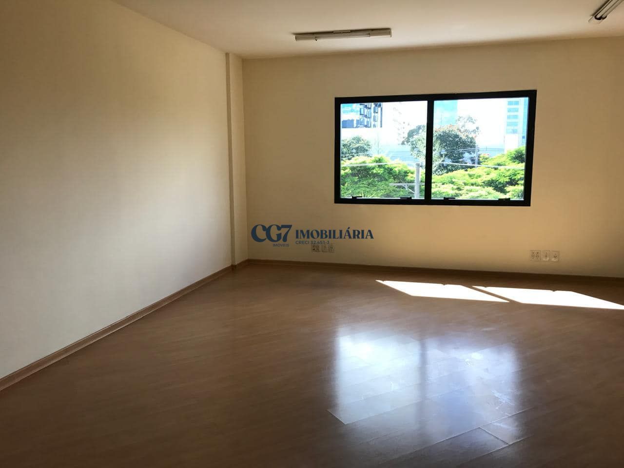 Conjunto Comercial-Sala para alugar com 1 quarto, 46m² - Foto 2