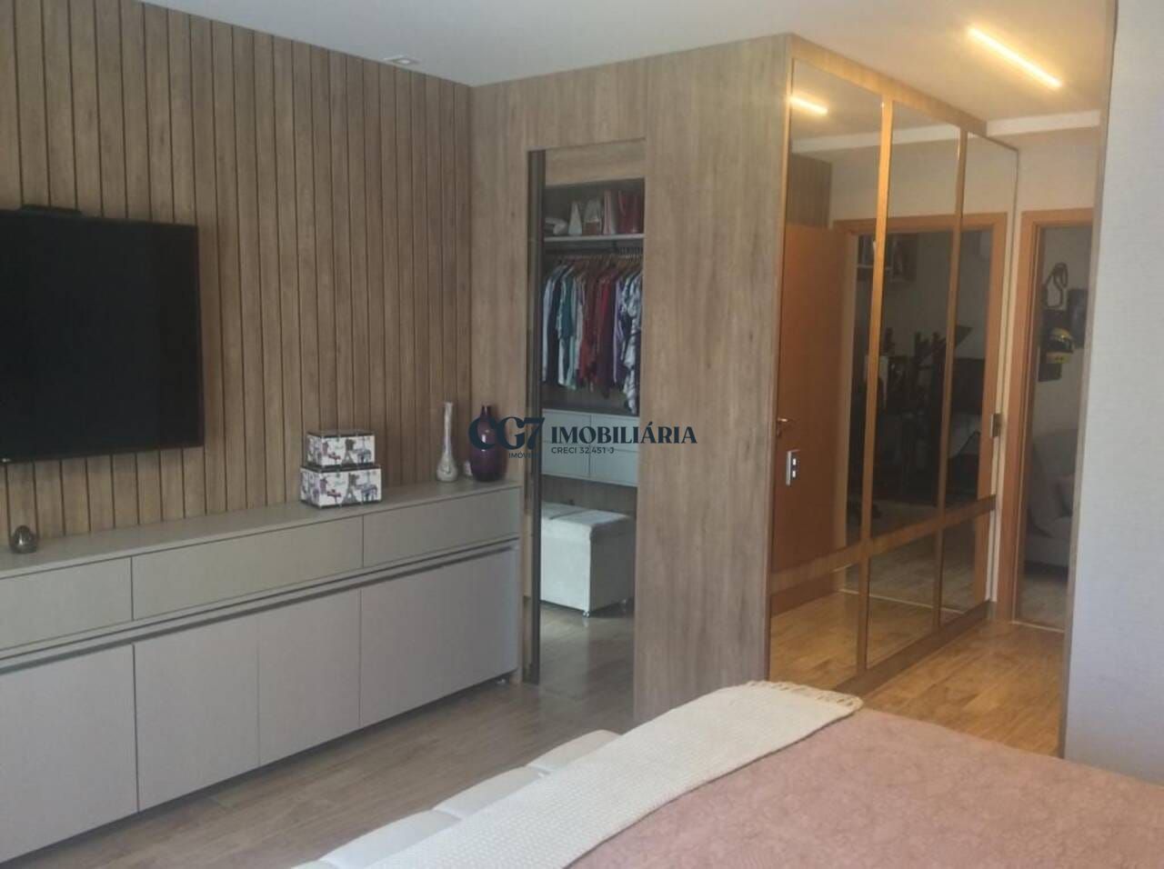 Apartamento à venda com 3 quartos, 228m² - Foto 11