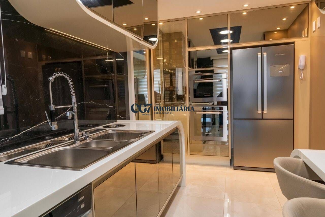 Apartamento à venda com 3 quartos, 168m² - Foto 6