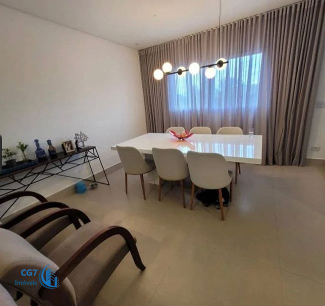 Casa de Condomínio à venda com 4 quartos, 220m² - Foto 2