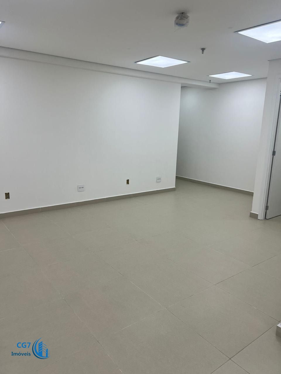 Conjunto Comercial-Sala à venda e aluguel com 1 quarto, 40m² - Foto 4