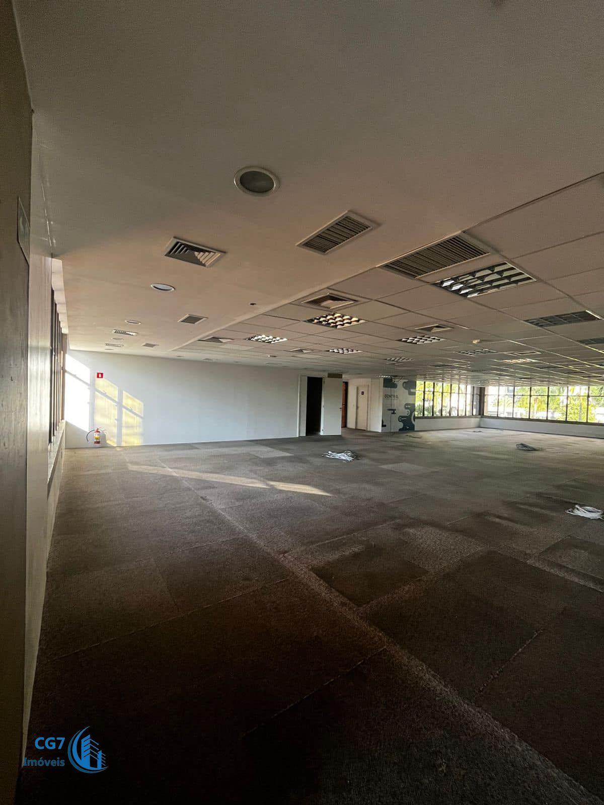 Prédio Inteiro para alugar com 1 quarto, 550m² - Foto 5