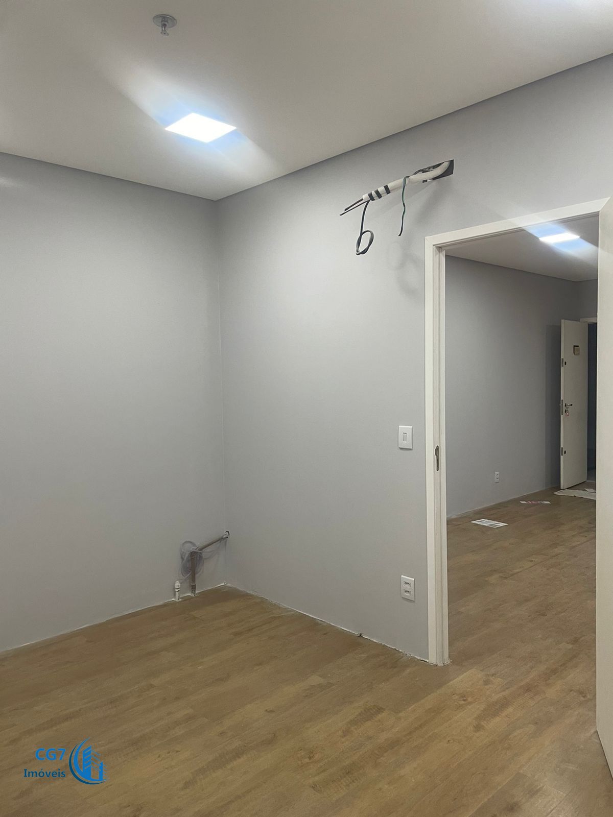 Conjunto Comercial-Sala à venda e aluguel com 1 quarto, 85m² - Foto 9