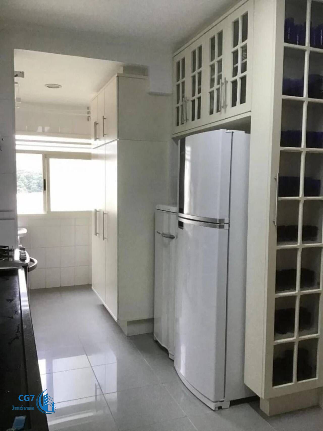 Apartamento à venda com 3 quartos, 122m² - Foto 4