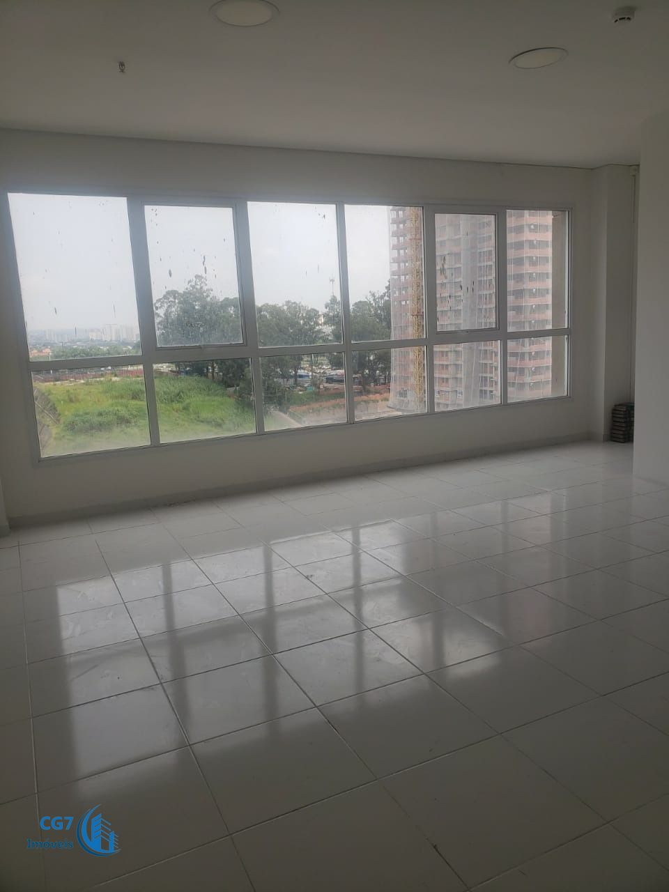 Conjunto Comercial-Sala à venda com 1 quarto, 55m² - Foto 2