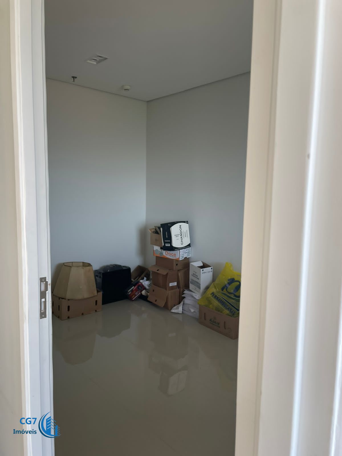 Conjunto Comercial-Sala para alugar com 3 quartos, 80m² - Foto 8