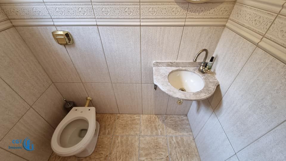 Sobrado à venda e aluguel com 4 quartos, 300m² - Foto 7