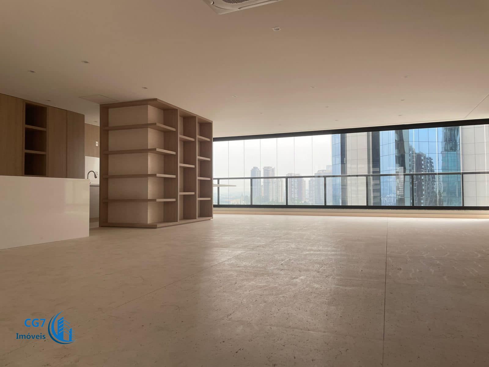 Apartamento à venda com 4 quartos, 281m² - Foto 2