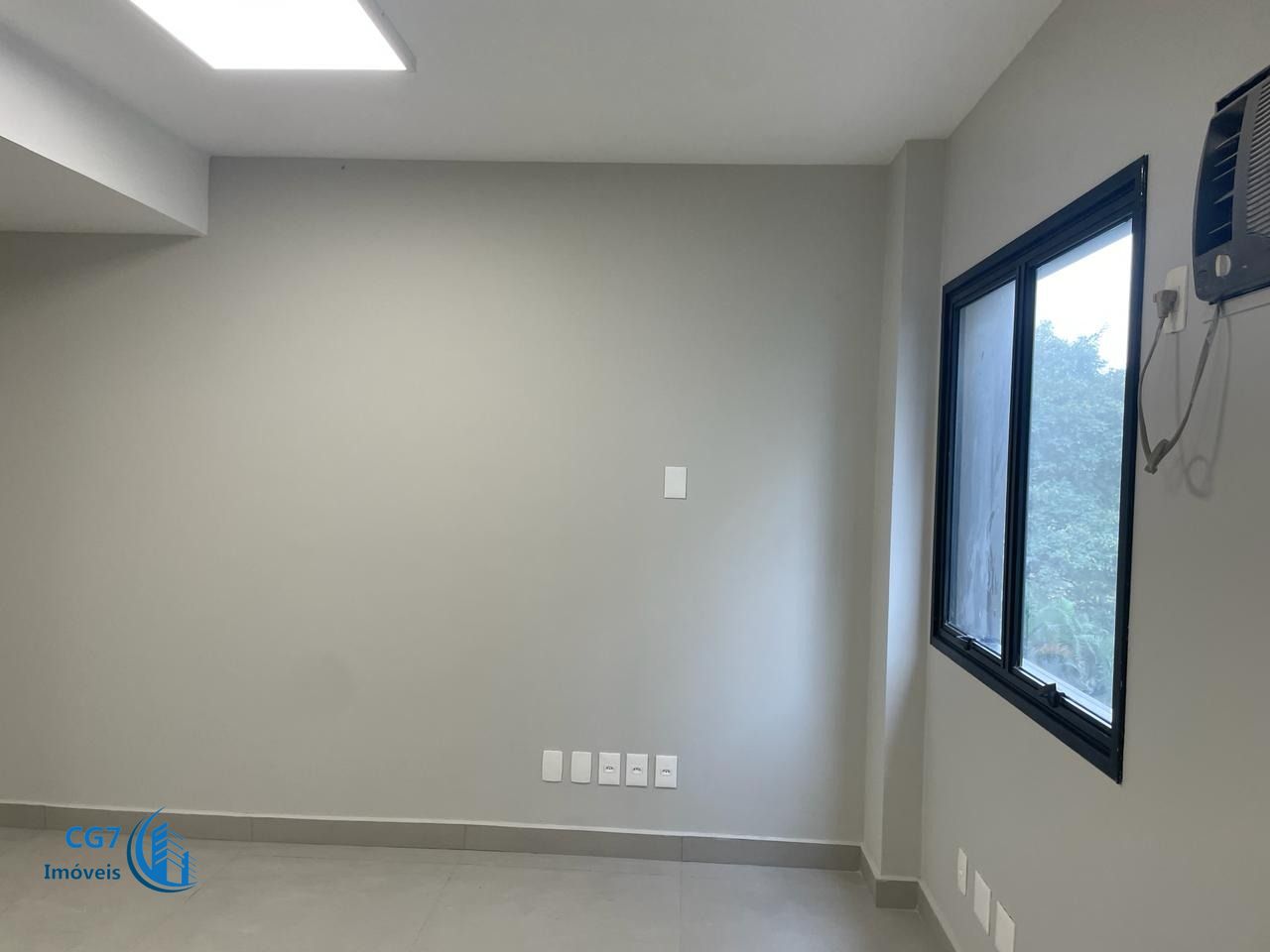 Conjunto Comercial-Sala para alugar com 1 quarto, 30m² - Foto 2