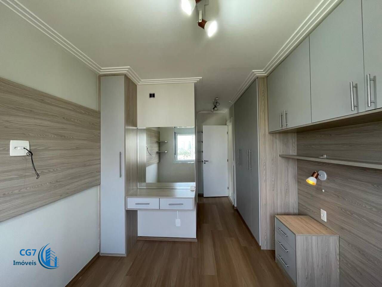 Apartamento à venda com 2 quartos, 69m² - Foto 4