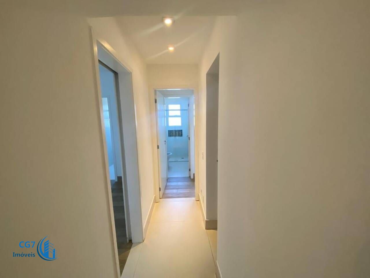 Apartamento à venda com 3 quartos, 201m² - Foto 9