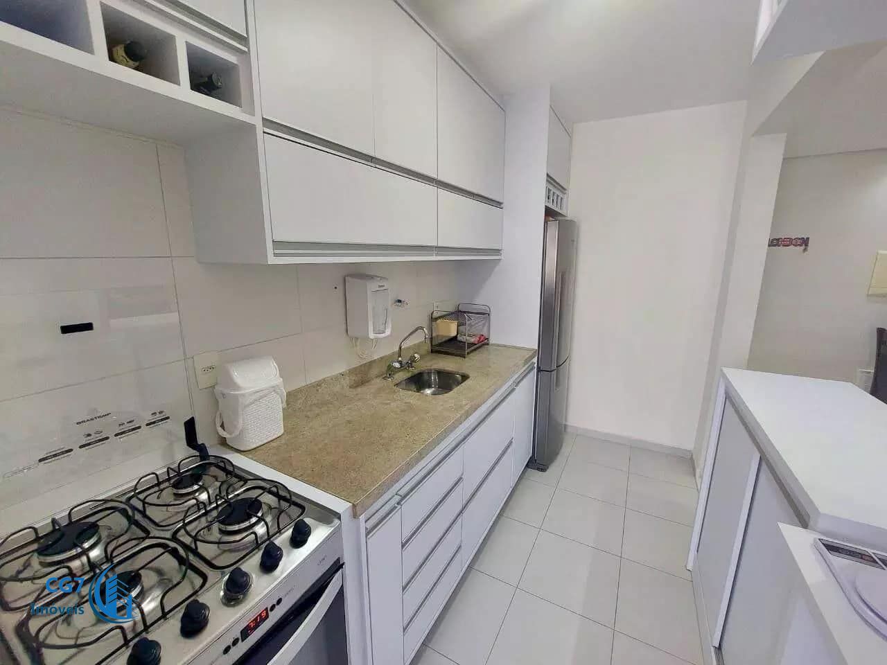 Apartamento à venda com 2 quartos, 66m² - Foto 4