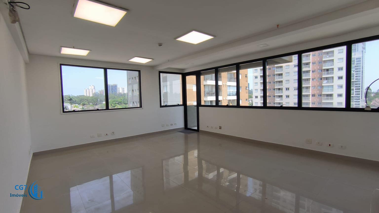 Conjunto Comercial-Sala para alugar com 1 quarto, 50m² - Foto 1