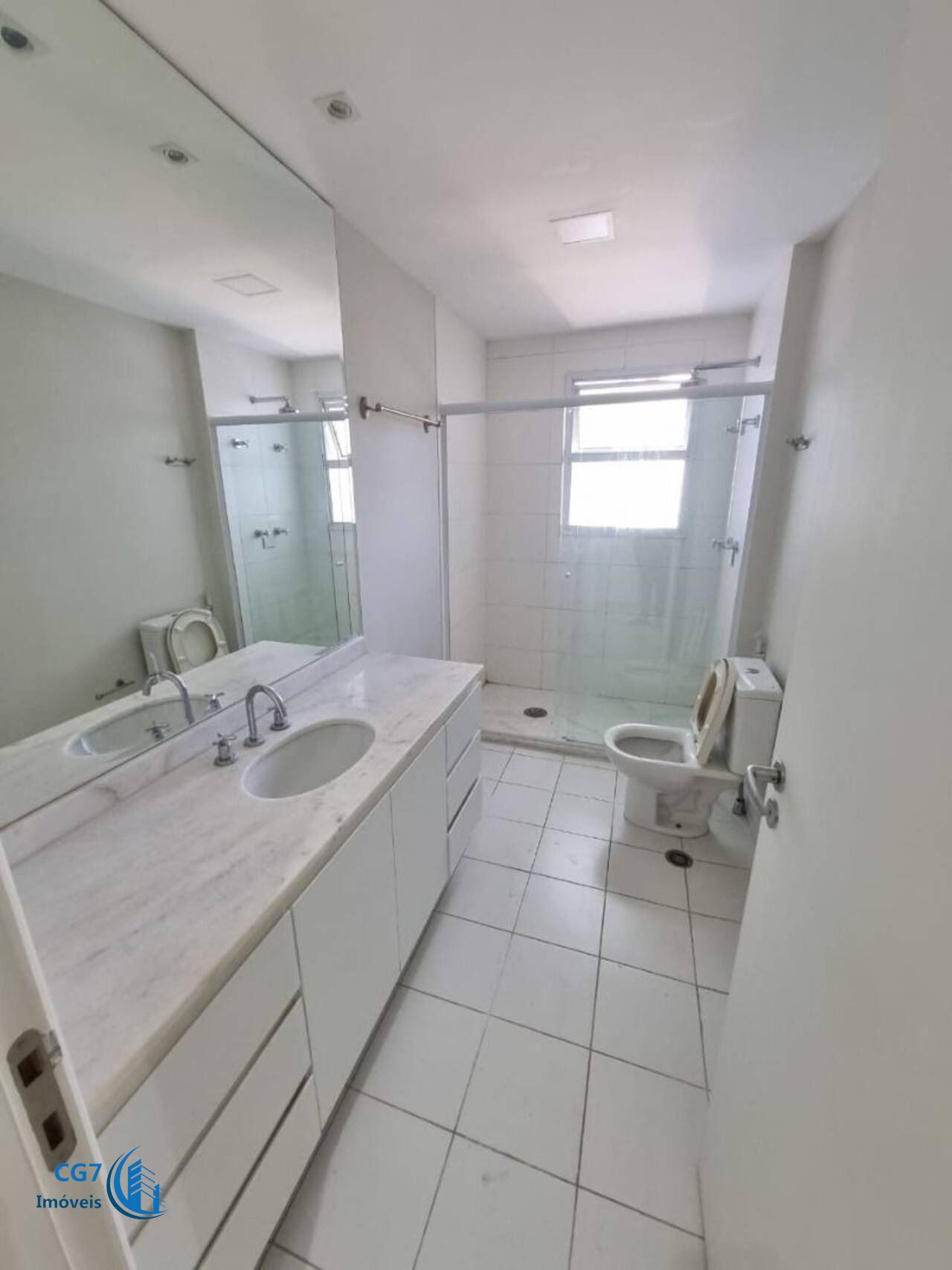 Apartamento à venda com 3 quartos, 169m² - Foto 11