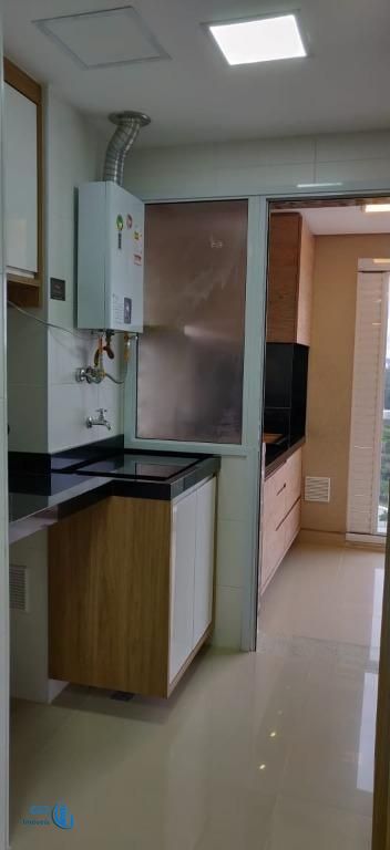 Apartamento à venda com 2 quartos, 80m² - Foto 3