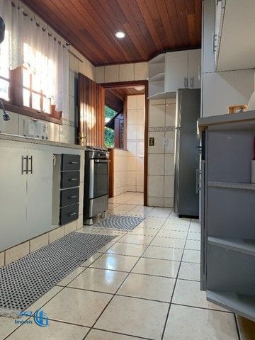 Casa de Condomínio à venda com 4 quartos, 250m² - Foto 12