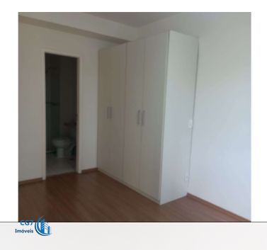 Apartamento à venda com 2 quartos, 79m² - Foto 3