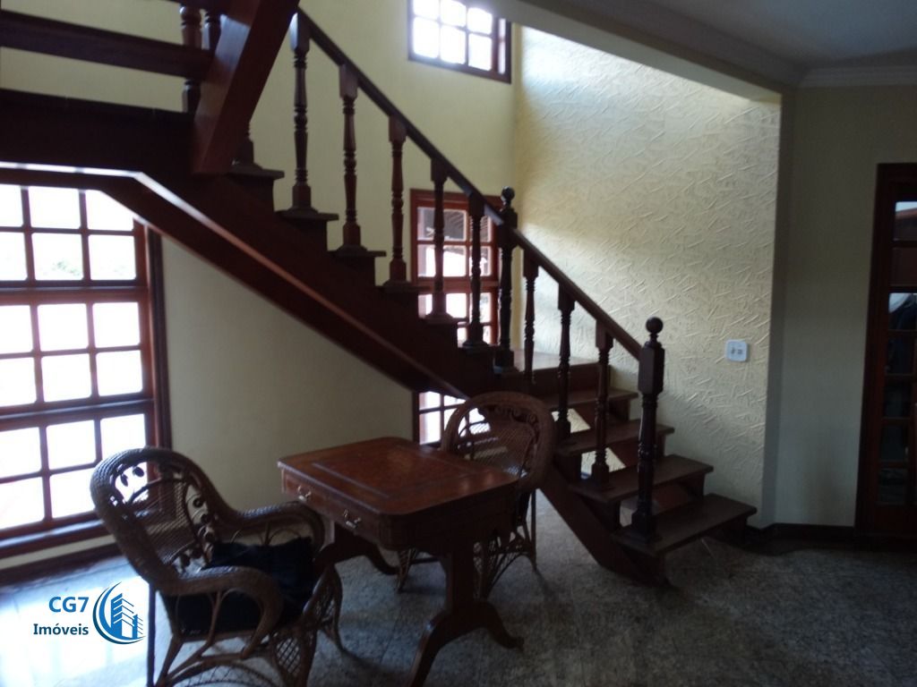 Casa de Condomínio à venda com 4 quartos, 422m² - Foto 4