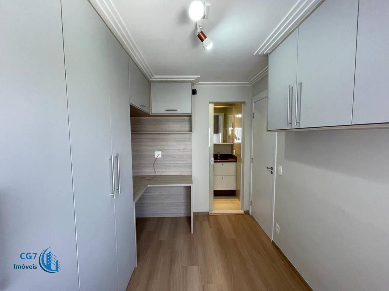 Apartamento à venda com 2 quartos, 69m² - Foto 3