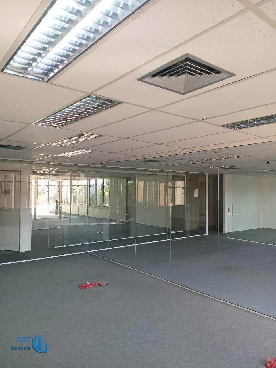 Prédio Inteiro para alugar com 1 quarto, 550m² - Foto 1