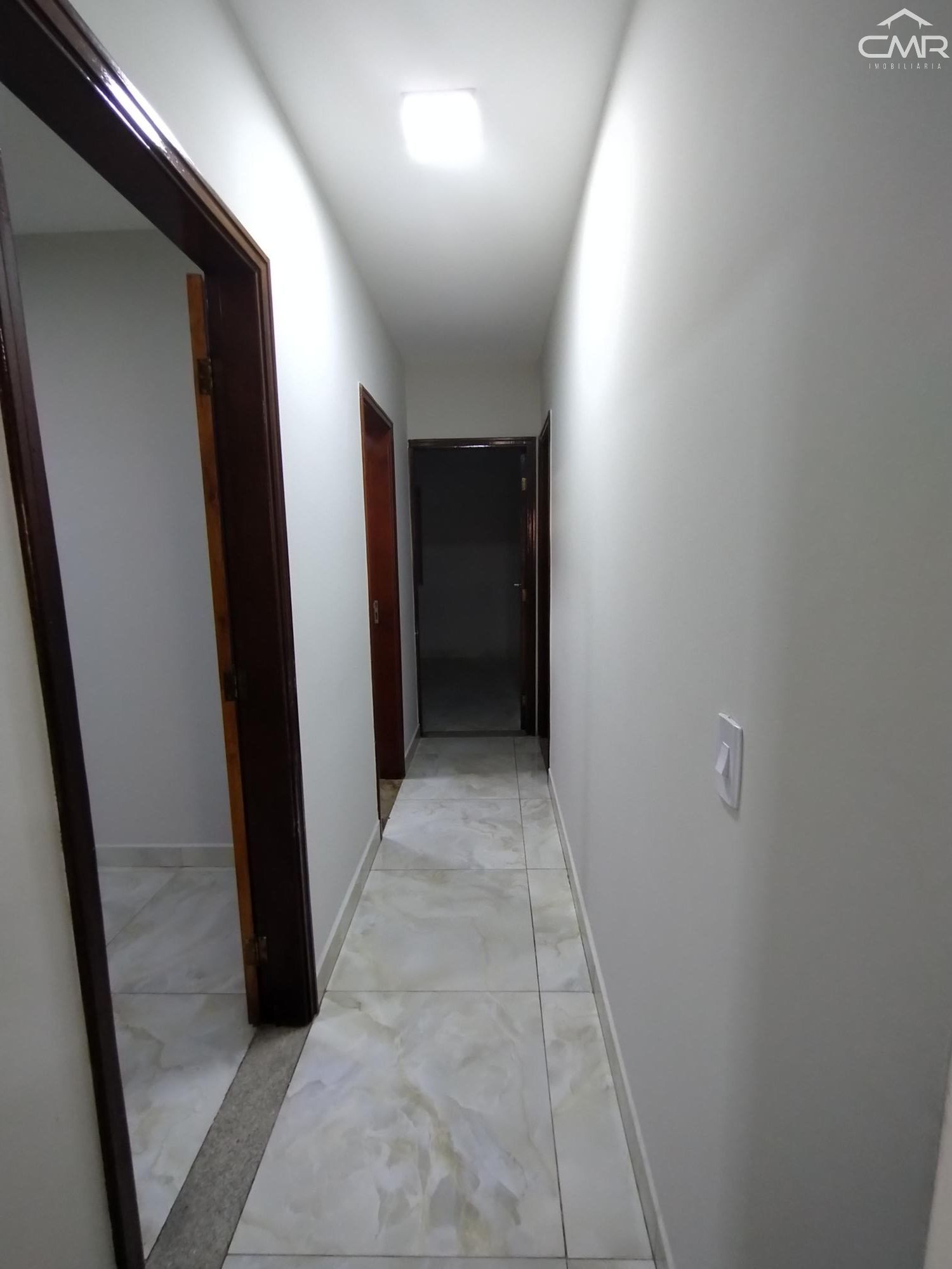 Casa com 4 Dormitórios à venda, 179 m² por R$ 520.000,00 Casa com 4 Dormitórios à venda, 179 m² por R$ 520.000,00