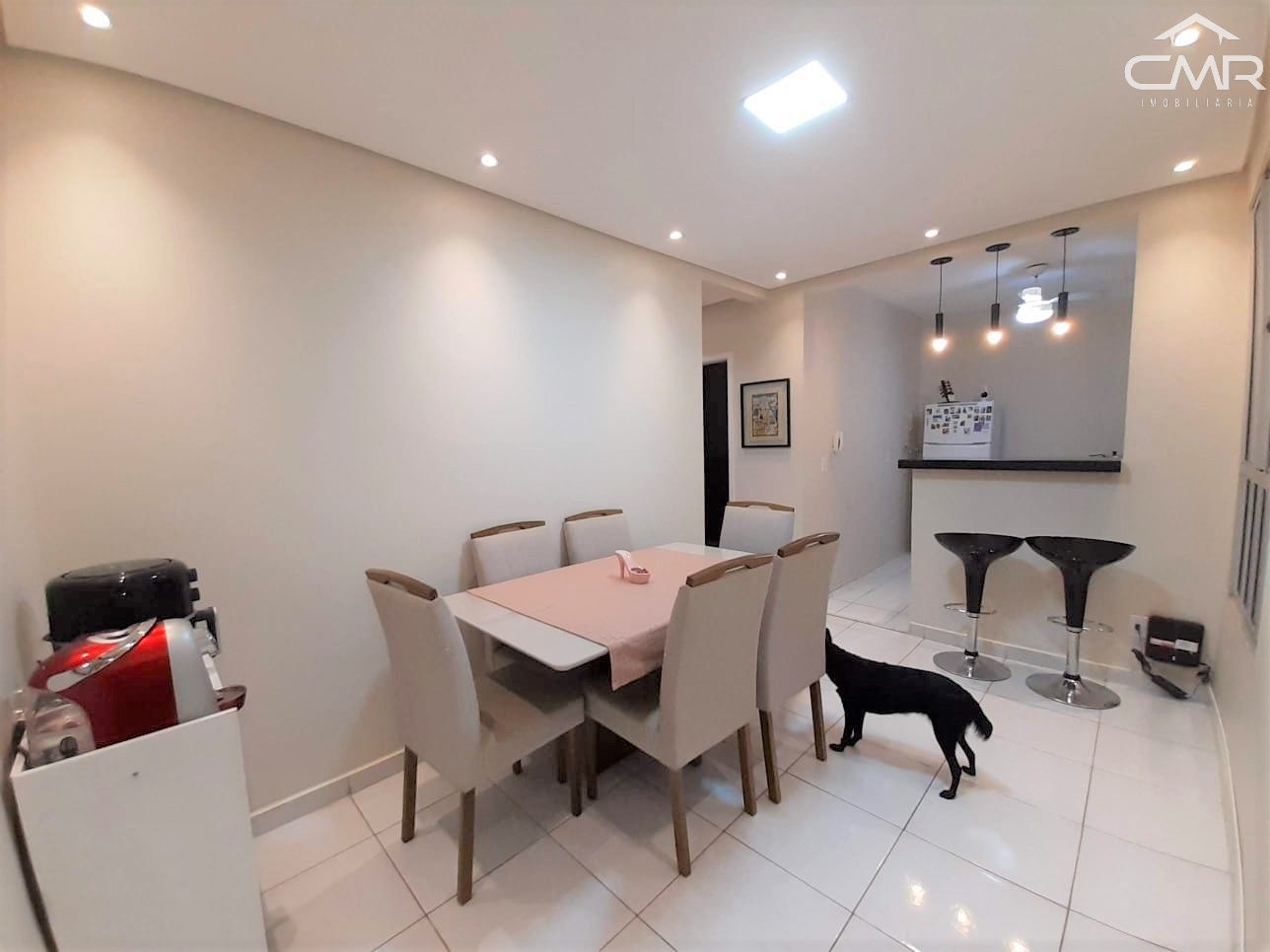 Apartamento com 2 Dormitórios à venda, 55 m² por R$ 180.000,00 Apartamento com 2 Dormitórios à venda, 55 m² por R$ 180.000,00