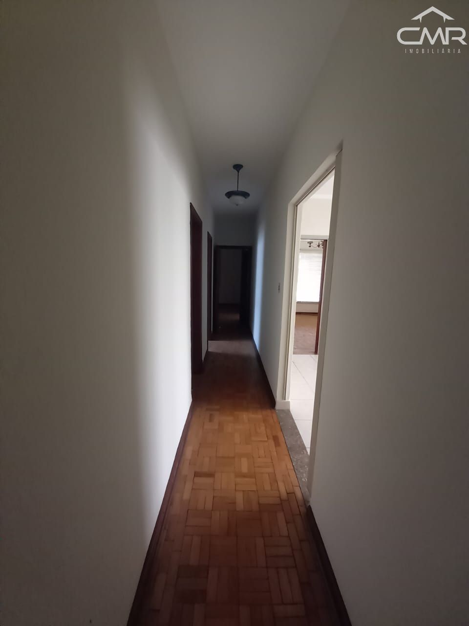 Casa à venda com 3 quartos, 178m² - Foto 3