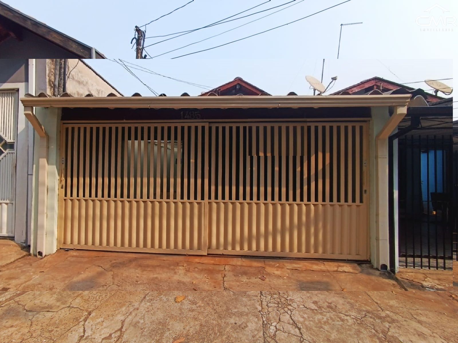 Casa à venda com 3 quartos, 110m² - Foto 1