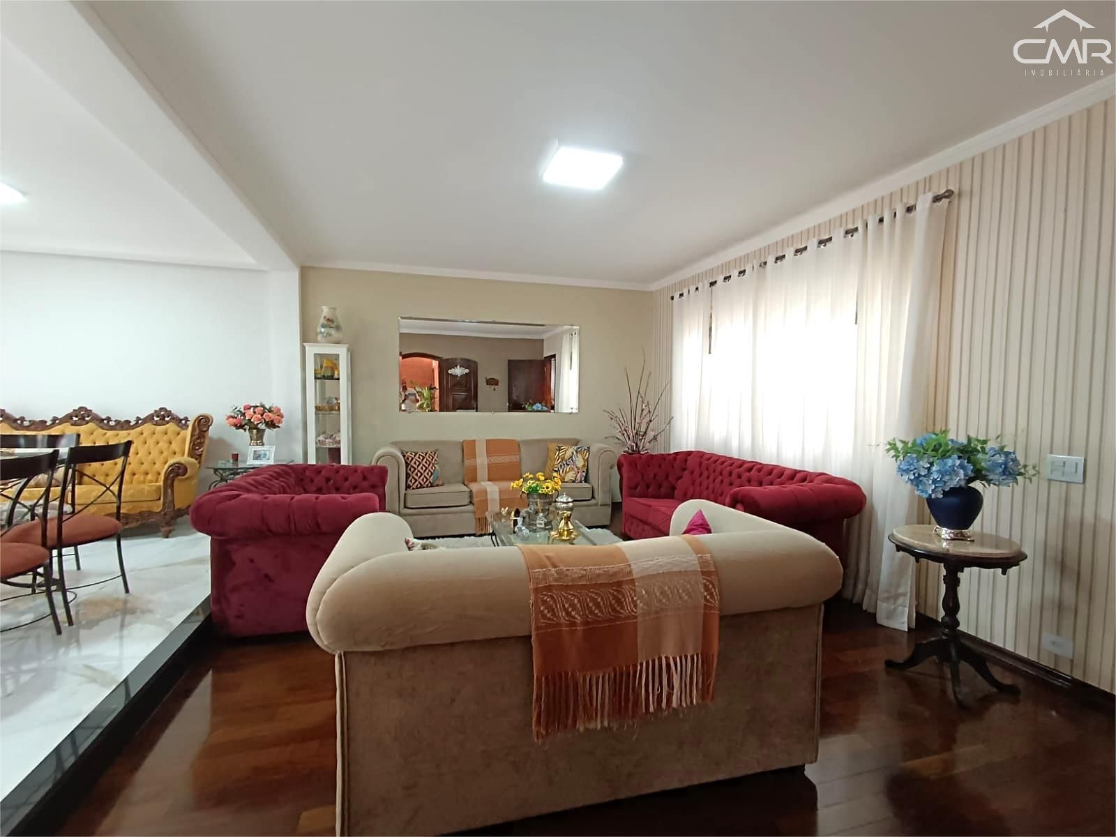 Casa, 3 quartos, 233 m² - Foto 3