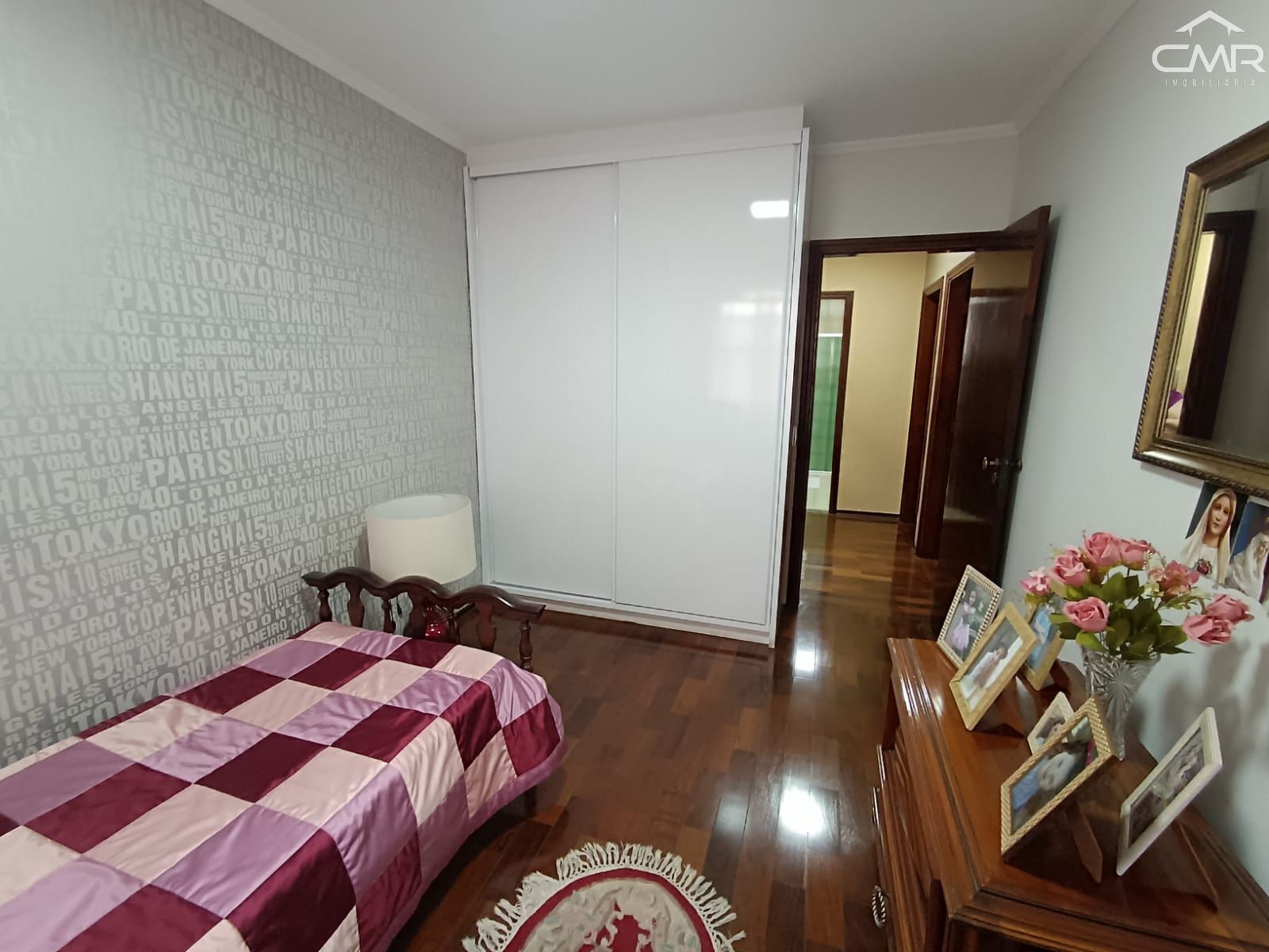 Casa à venda com 3 quartos, 233m² - Foto 16