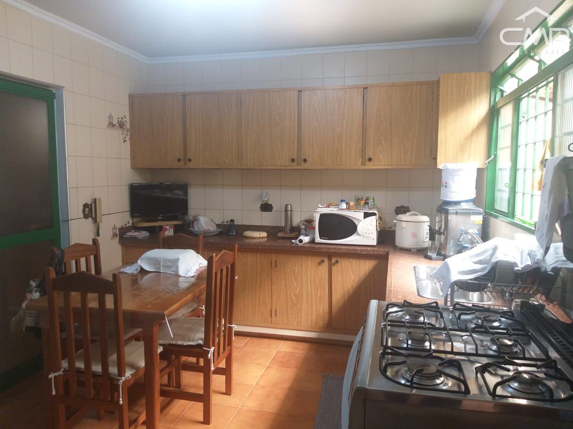 Casa à venda com 3 quartos, 232m² - Foto 26