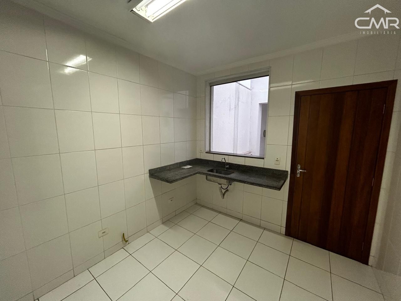 Casa à venda com 3 quartos, 98m² - Foto 18