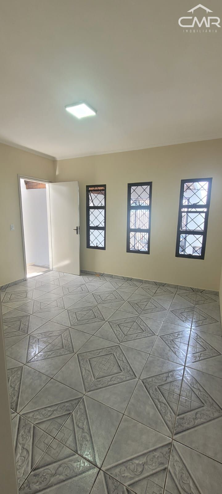 Casa com 2 Dormitórios à venda, 95 m² por R$ 295.000,00 Casa com 2 Dormitórios à venda, 95 m² por R$ 295.000,00